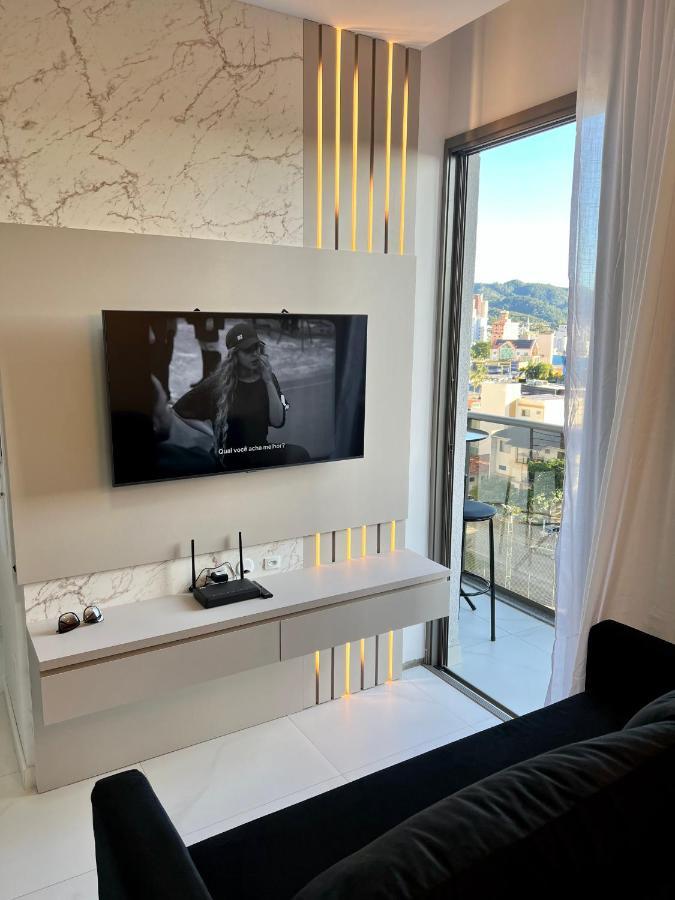 Ap Com Piscina No Rooftop, Academia, Wi-fi, Cozinha Completa, Ar Condicionado E Garagem Privativa A 900m Da Germanica